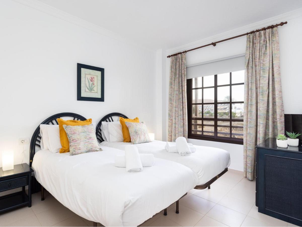 Live Balcon Del Mar Apartment Costa Del Silencio Bagian luar foto